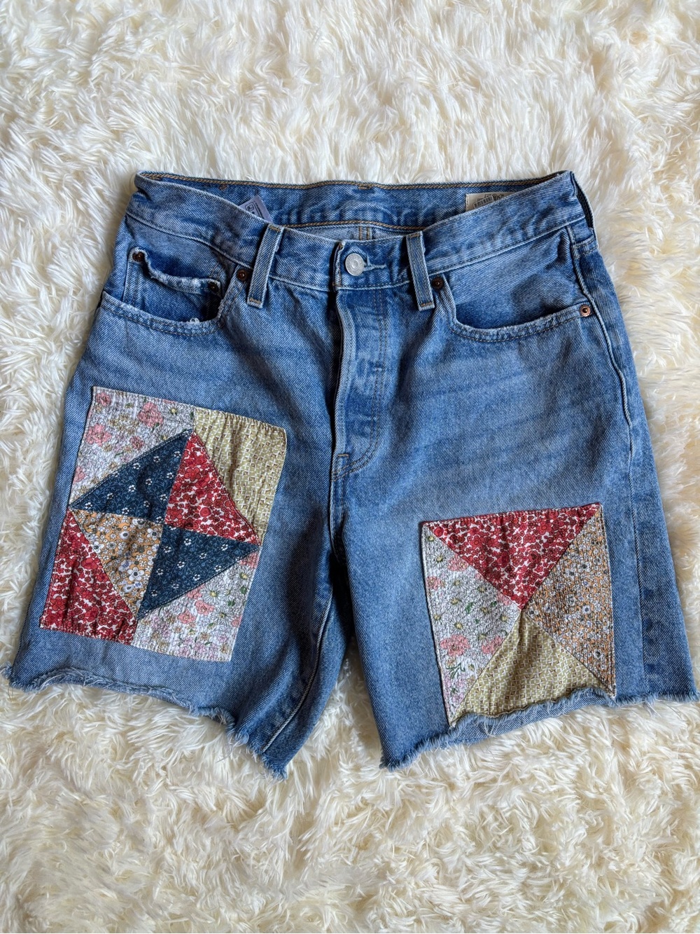 Levi’s 501 150th Anniversary Cutoff Shorts Quilt Patch Pockets W27
